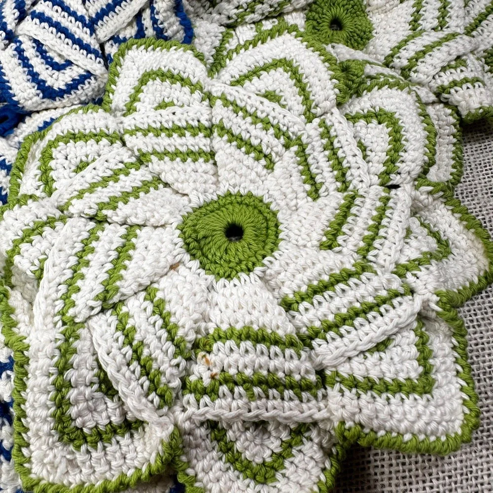 Vintage Handmade Crochet Potholders Set of 6 Starburst Flower Petal Multi Color